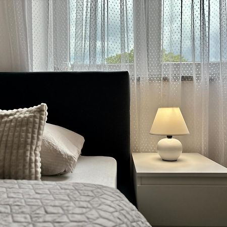 Apartment Gabrijela Pula Buitenkant foto